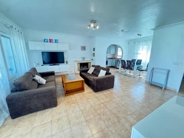 Chalet en San Miguel de Salinas