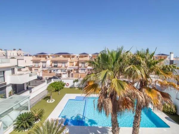 Casa independiente en calle Dalia, 50