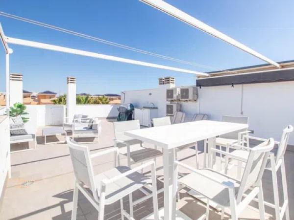 Casa independiente en calle Dalia, 50