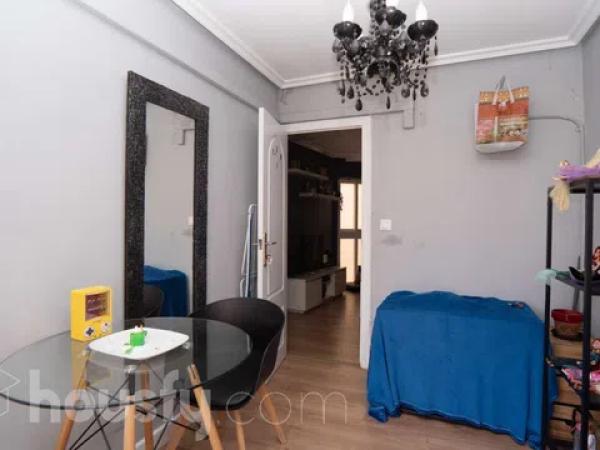 Piso en calle Arturo Salvetti Pardo