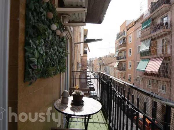 Piso en calle Arturo Salvetti Pardo