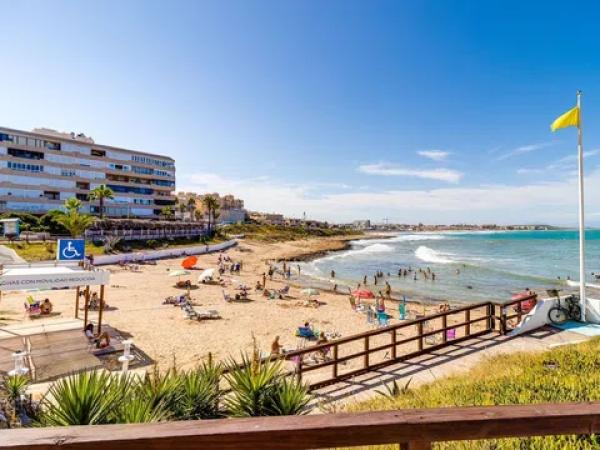 Piso en calle Benacantil