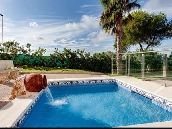 Piso en avenida Corinto, 2 a