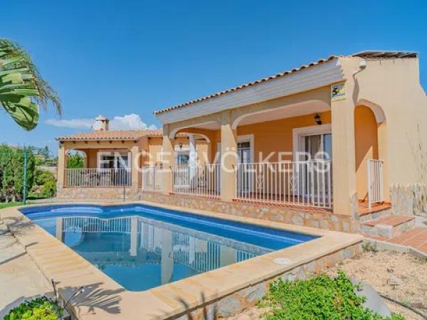 Casa independiente en calle del Bismut, 4