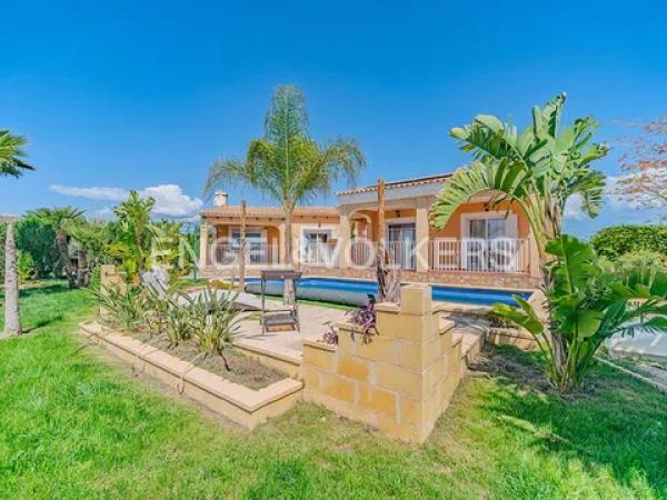 Casa independiente en calle del Bismut, 4