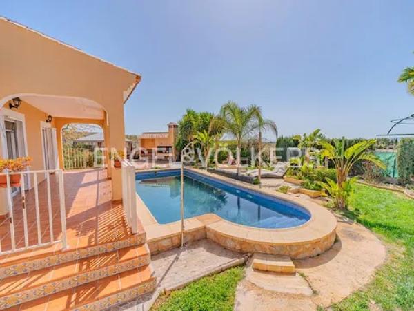 Casa independiente en calle del Bismut, 4