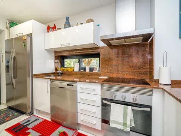 Casa independiente en avenida de Argentina, 4