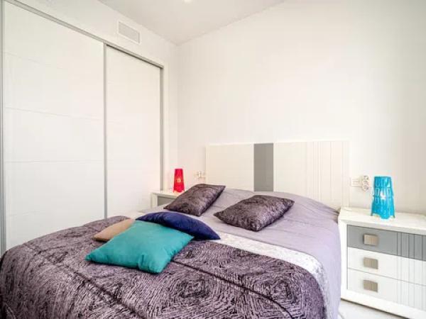 Casa independiente en avenida de Argentina, 4