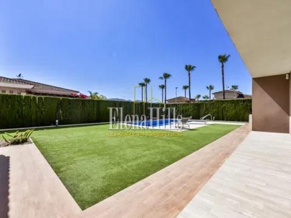 Casa independiente en calle La Gomera