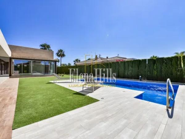 Casa independiente en calle La Gomera