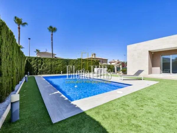 Casa independiente en calle La Gomera