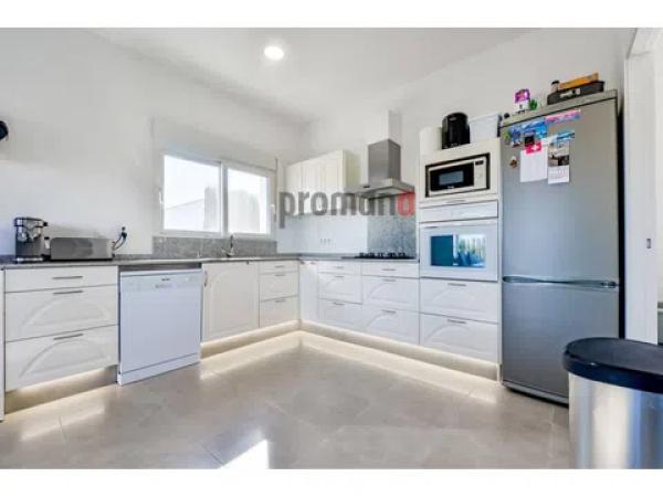 Casa independiente en calle Jose Edmundo Casañ