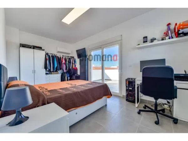 Casa independiente en calle Jose Edmundo Casañ