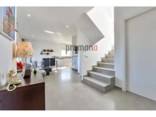 Casa independiente en calle Jose Edmundo Casañ