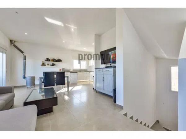 Casa independiente en calle Jose Edmundo Casañ