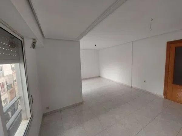 Piso en calle Santa Otilia