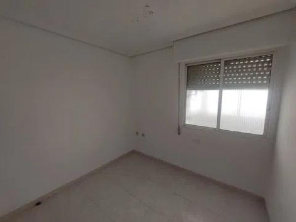 Piso en calle Santa Otilia