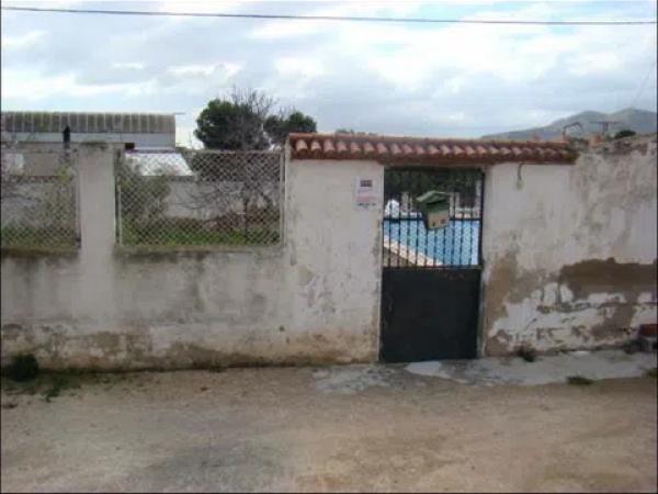Casa independiente en calle las Golondrinas