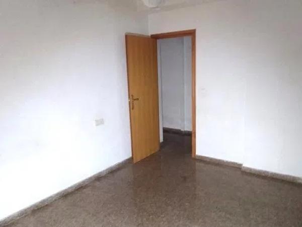 Piso en calle Oscar Espla