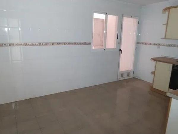 Piso en calle Oscar Espla