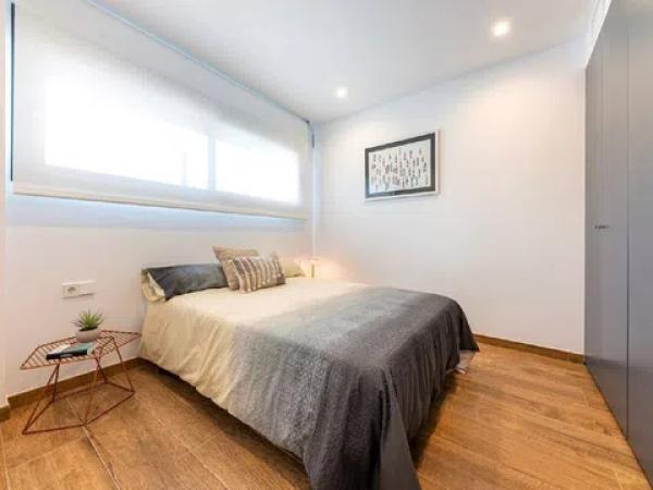 Piso en calle Pinazo, 150