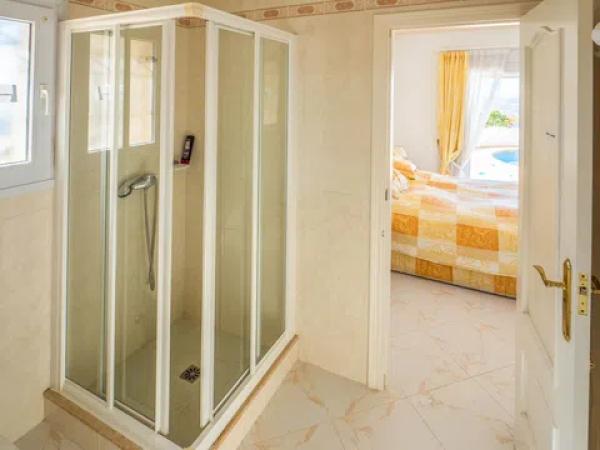 Casa independiente en calle Gran Bretaña, 245