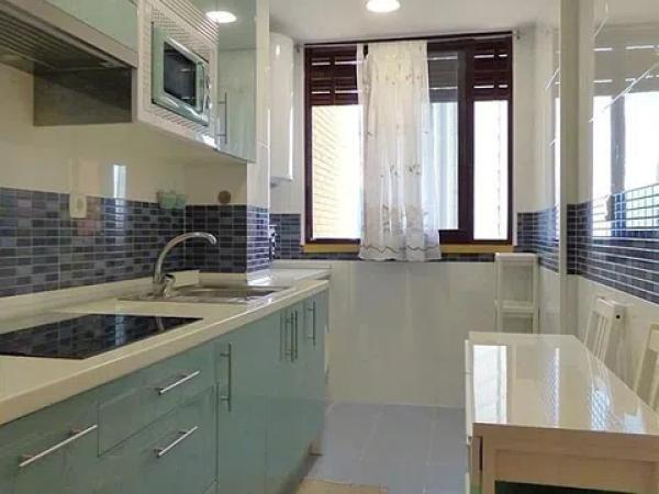 Piso en calle Presidente Adolfo Suárez