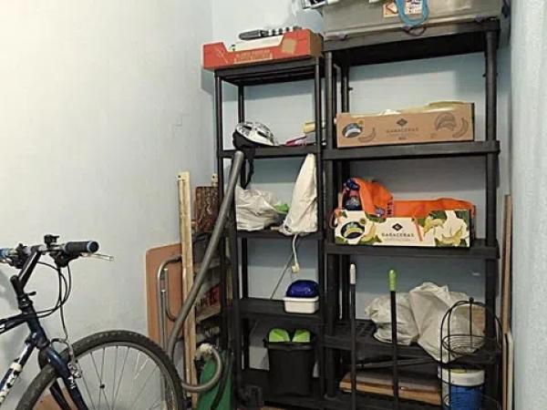 Piso en calle Presidente Adolfo Suárez