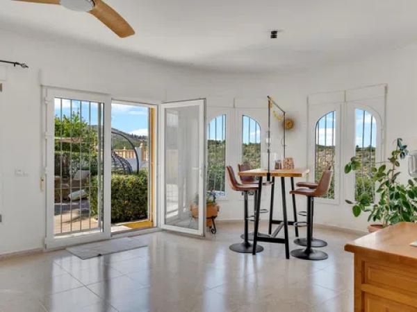 Chalet en calle de Mirabarques, 2