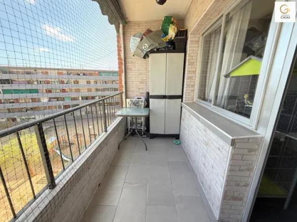 Piso en paseo de los Sauces