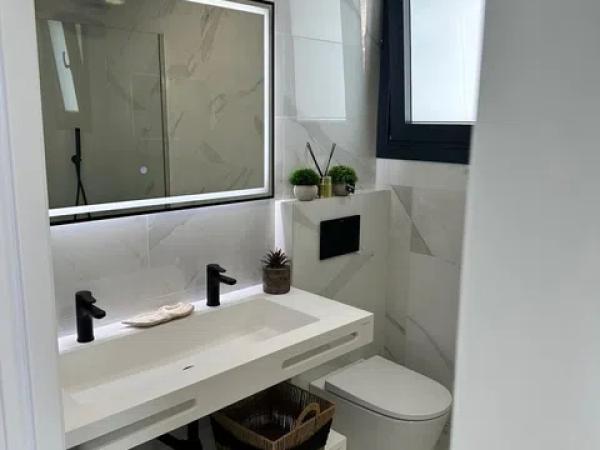 Casa independiente en calle Copenhague, 15