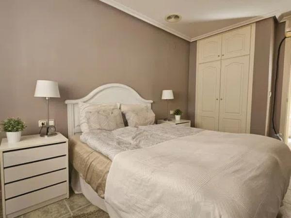 Casa independiente en calle Grecia, 9