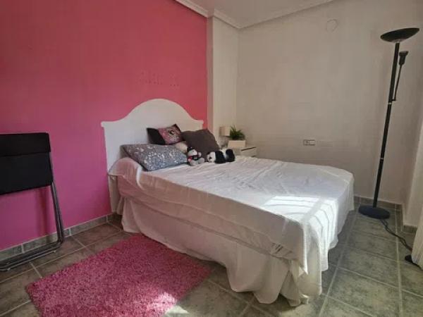 Casa independiente en calle Grecia, 9