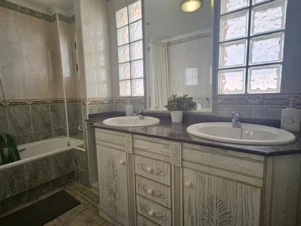 Casa independiente en calle Grecia, 9