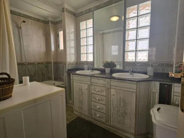 Casa independiente en calle Grecia, 9