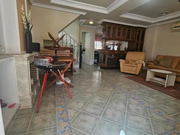 Casa independiente en calle Grecia, 9