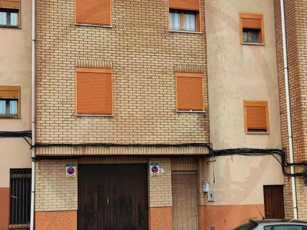 Chalet adosado en avenida del Nou d'Octubre s/n