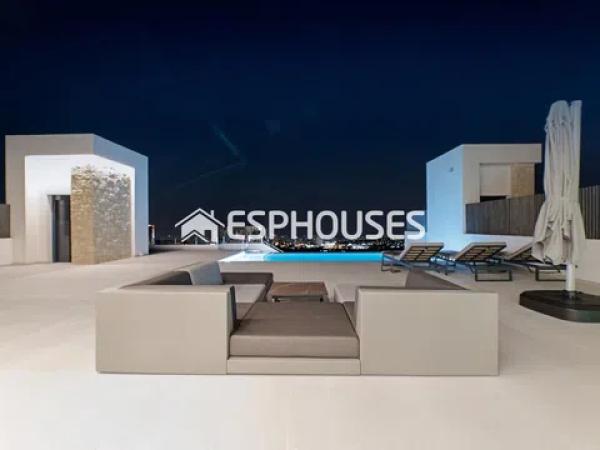 Chalet en calle Viena, 6