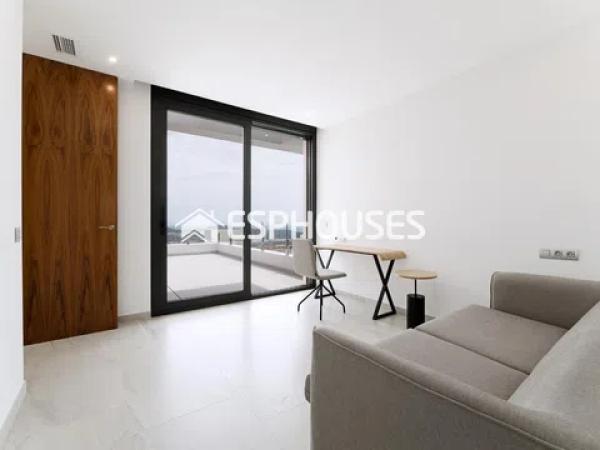 Chalet en calle Viena, 6