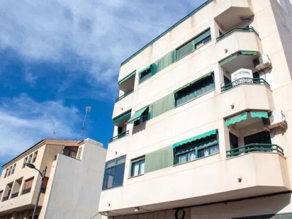 Piso en calle Vicente Ramos, 37 c