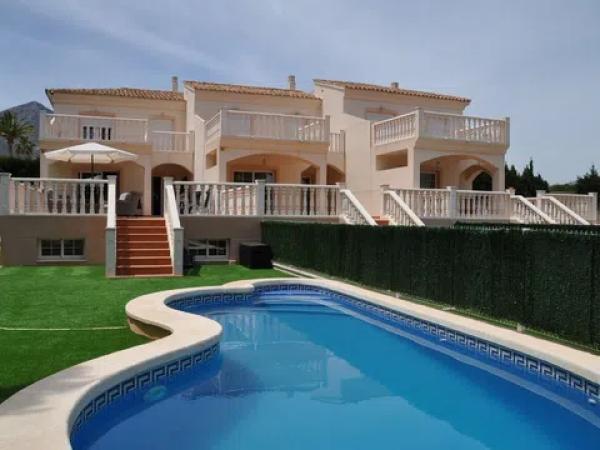 Chalet en La Nucia Pueblo