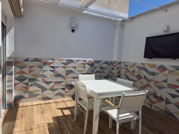 Ático en Barrio Reina Victoria-Miguel Hernández