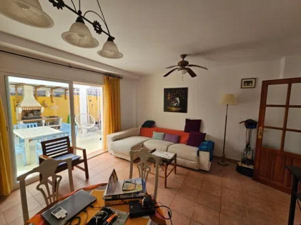 Chalet pareado en calle Serra Bernia s/n