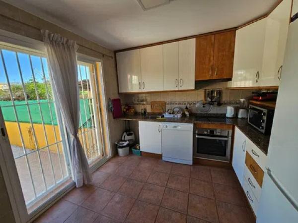 Chalet pareado en calle Serra Bernia s/n