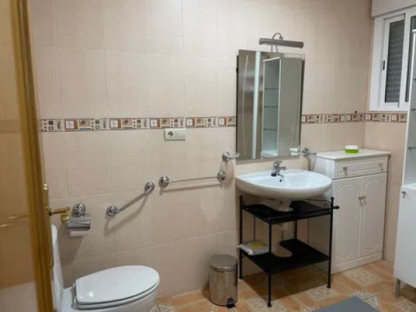 Casa independiente en chalet, 695523482