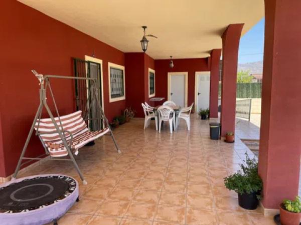 Casa independiente en chalet, 695523482