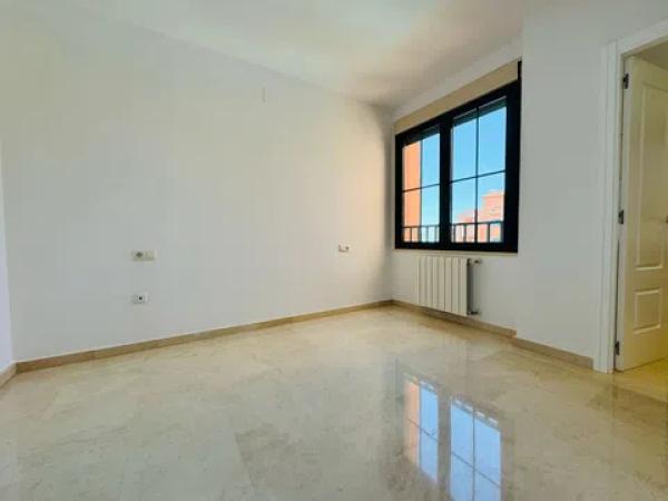 Piso en calle Viena, 47