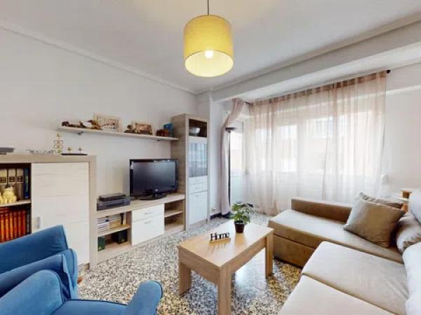 Piso en avenida dels Reis Catòlics