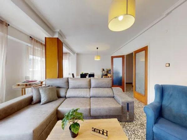 Piso en avenida dels Reis Catòlics