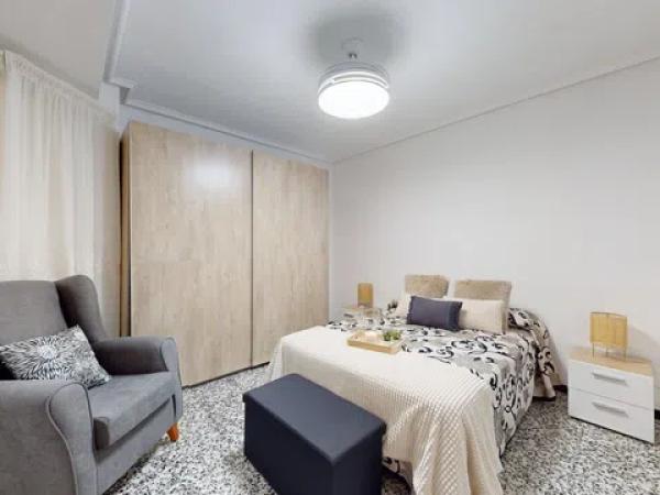 Piso en avenida dels Reis Catòlics